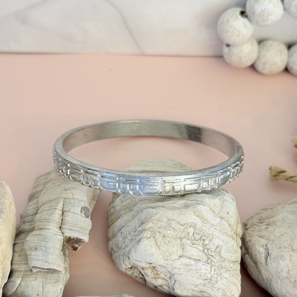 Vintage 1980s Dana Buchman Silver-Tone Geometric Textured Bangle Bracelet